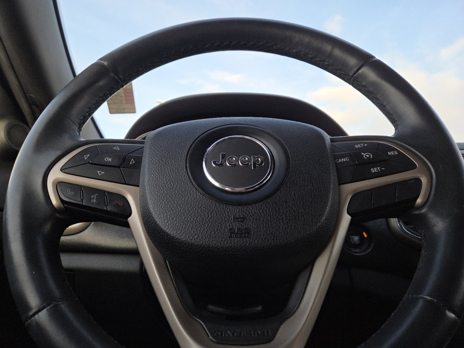 Used 2016 Jeep Grand Cherokee Laredo w/ Quick Order Package 23E image 23