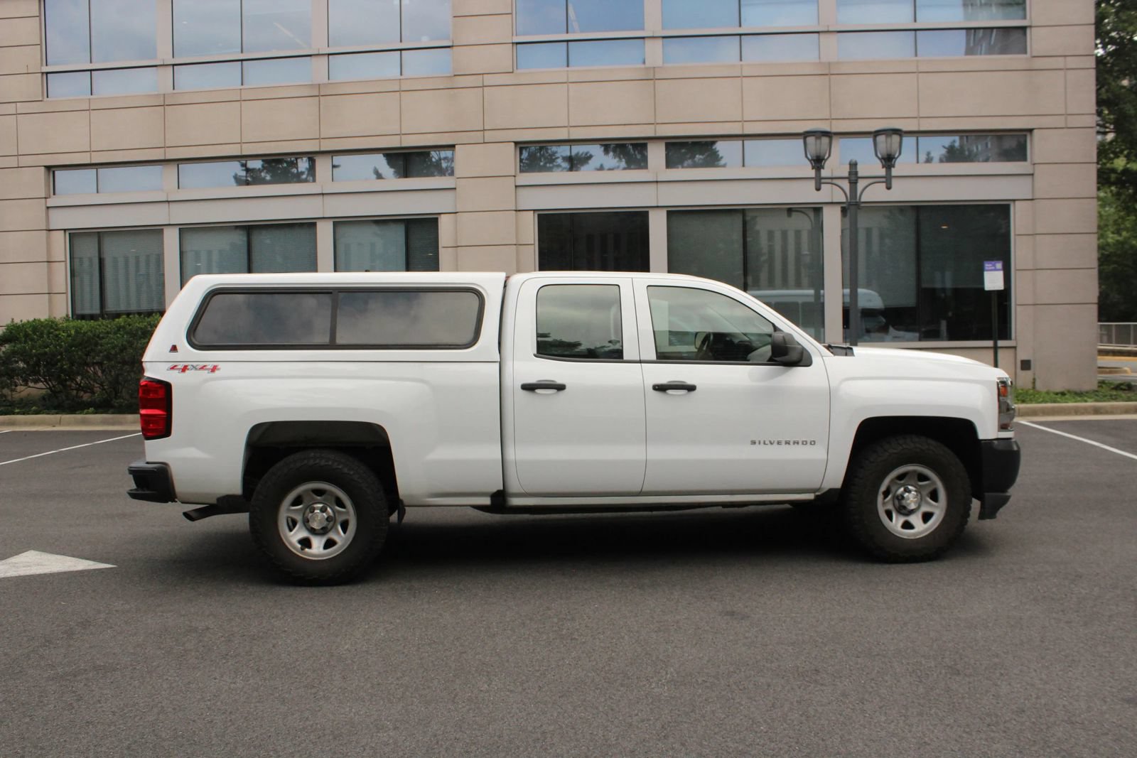 Used 2017 Chevrolet Silverado 1500 W/T AWD/4WD image 5