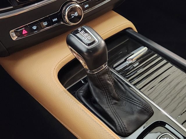 Used 2018 Volvo S90 T5 Momentum w/ Convenience Package FWD image 20