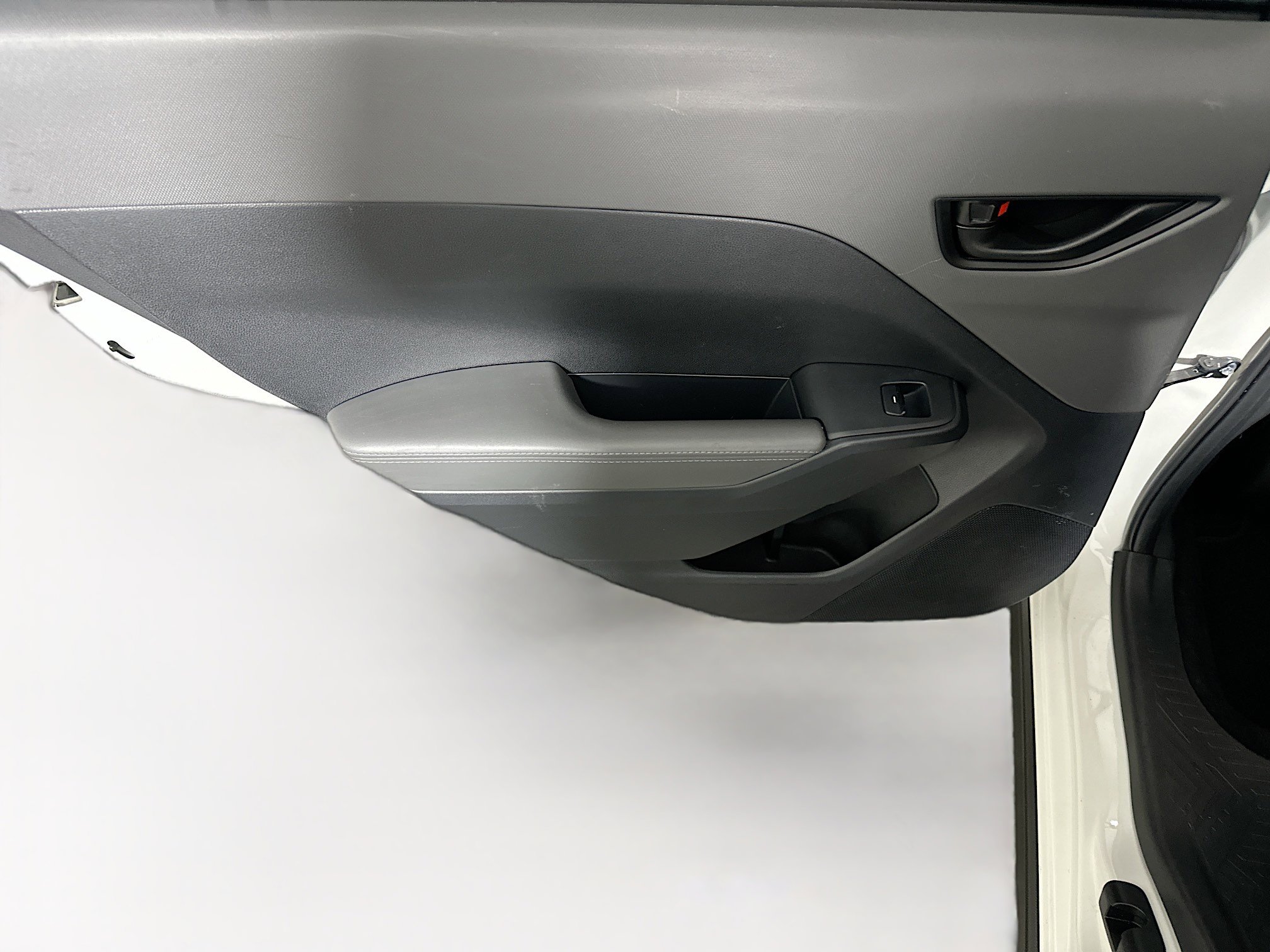 Used 2024 Subaru Crosstrek 2.0i Premium image 25