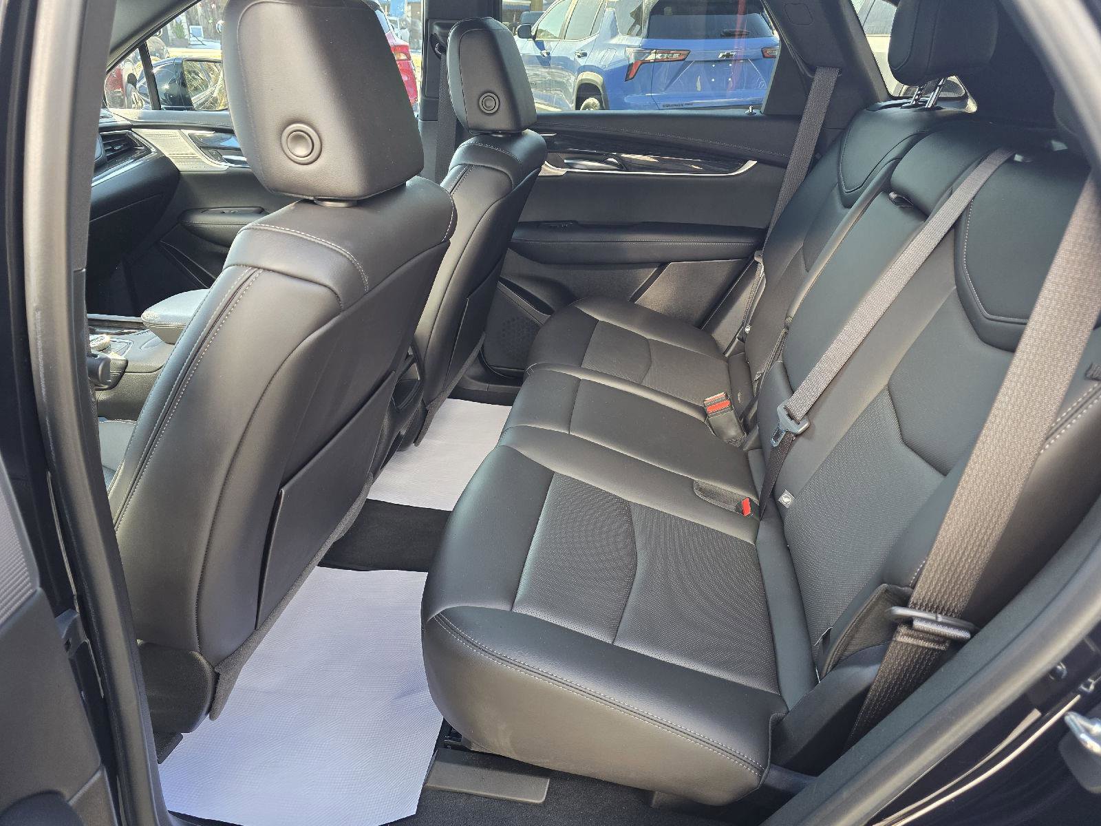 Used 2021 Cadillac XT5 Premium Luxury image 17