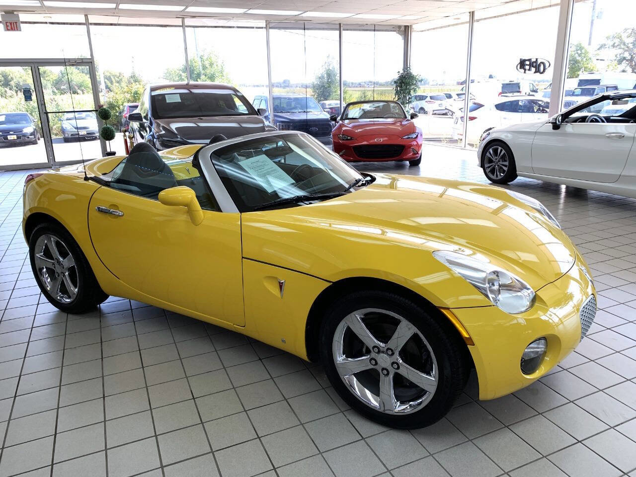 Used 2007 Pontiac Solstice Convertible w/ Premium Package image 5