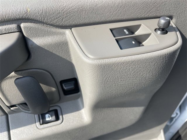 Used 2024 Chevrolet Express 2500 image 8
