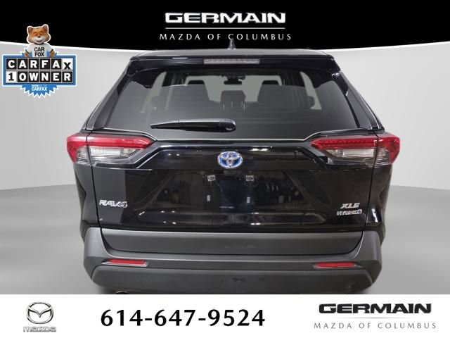Used 2021 Toyota RAV4 XLE w/ Convenience Package AWD/4WD image 9