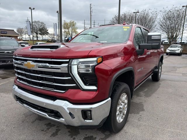 Used 2025 Chevrolet Silverado 2500 LTZ w/ LTZ Convenience Package image 7