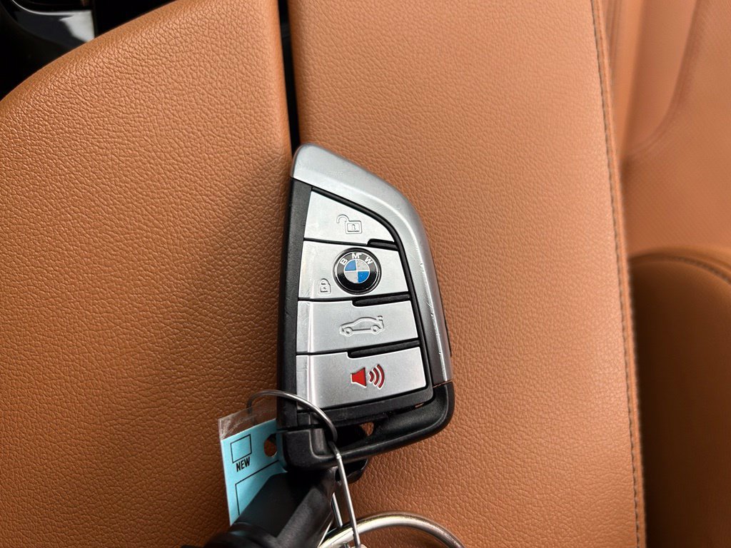Used 2023 BMW 530e w/ M Sport Package RWD image 44