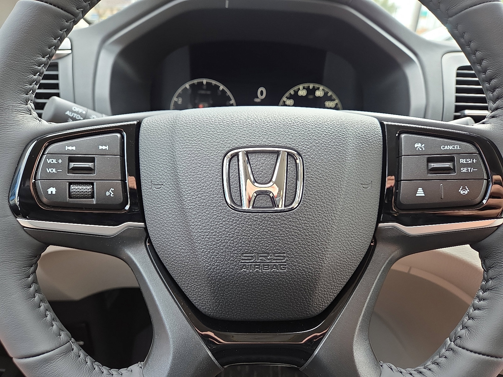 New 2026 Honda Odyssey Touring image 12