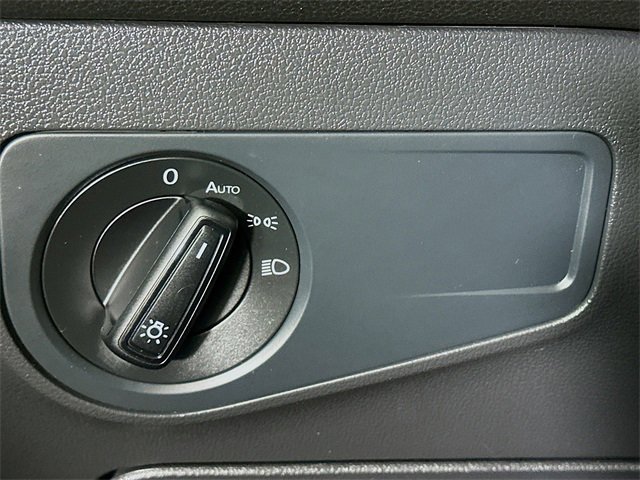 Used 2023 Volkswagen Tiguan S image 22