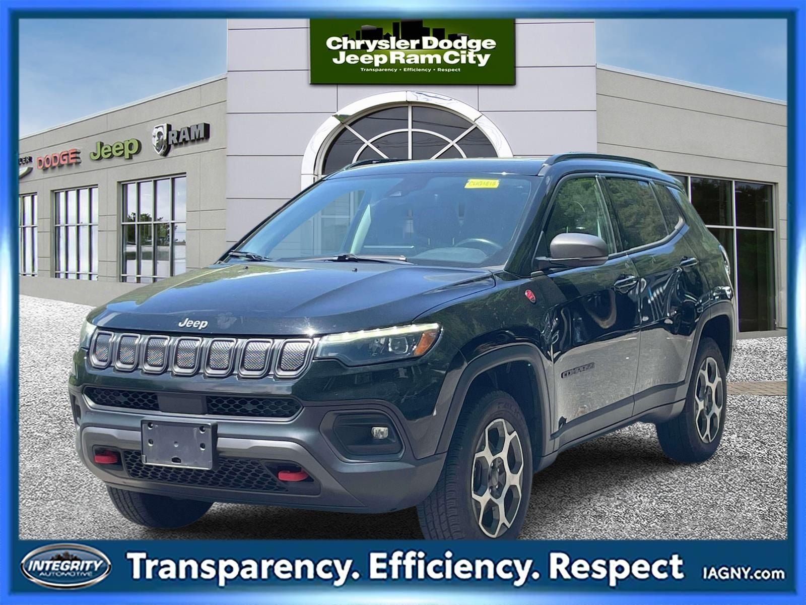 Used 2022 Jeep Compass Trailhawk w/ Trailhawk Elite Group AWD/4WD image 1
