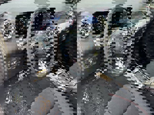 Used 2024 Mercedes-Benz GLB 35 AMG 4MATIC image 17