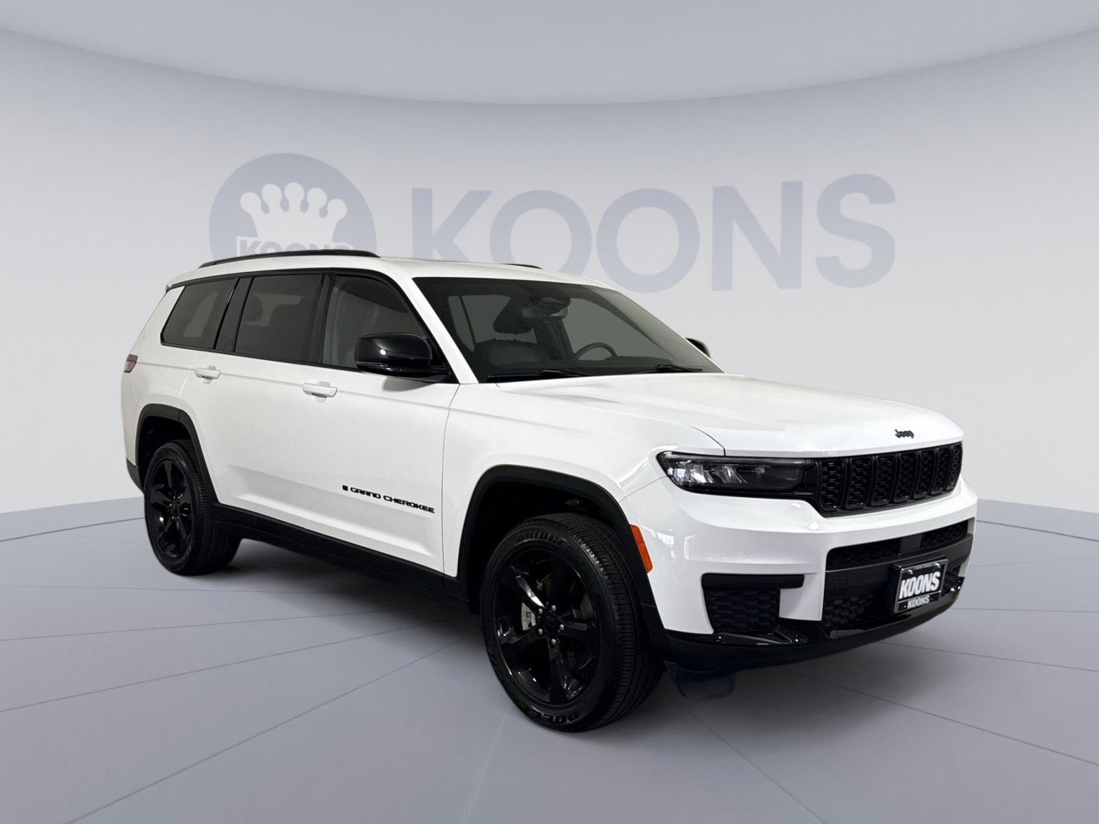 Used 2023 Jeep Grand Cherokee L Laredo AWD/4WD image 10