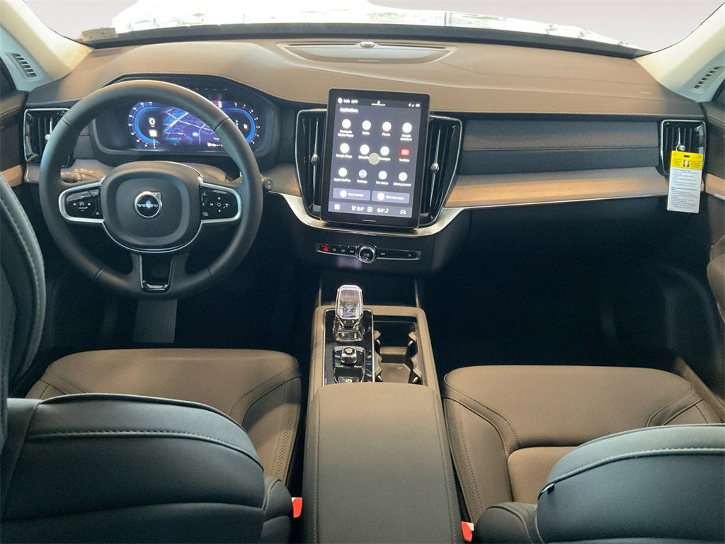New 2025 Volvo XC90 B6 Plus w/ Protection Package Premier image 10