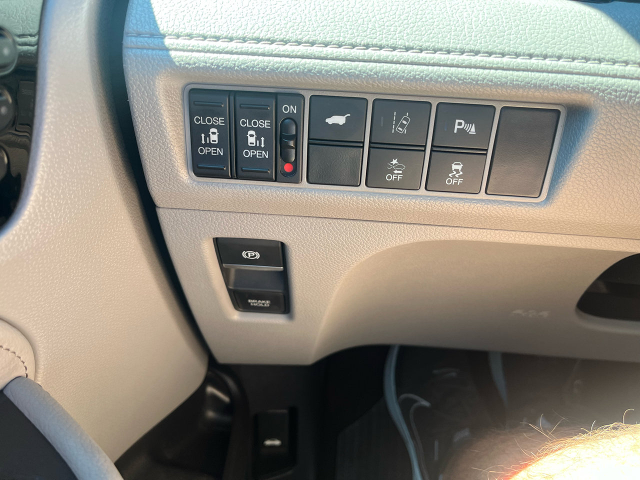 Used 2019 Honda Odyssey Elite image 14