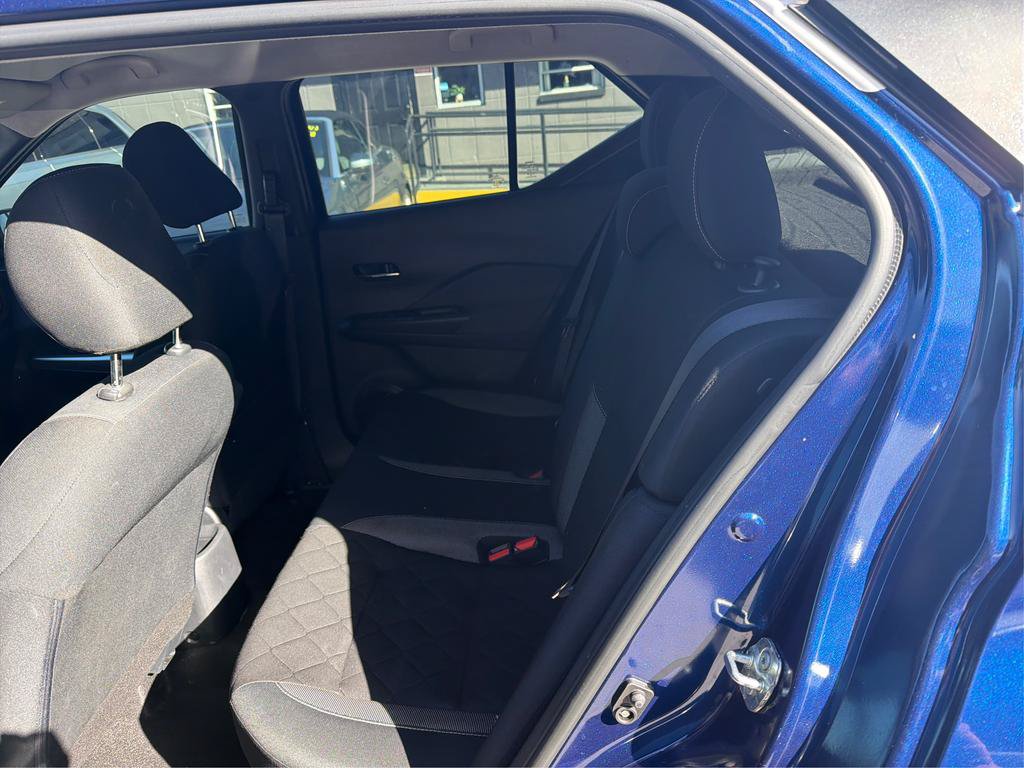 Used 2020 Nissan Kicks SV FWD image 10