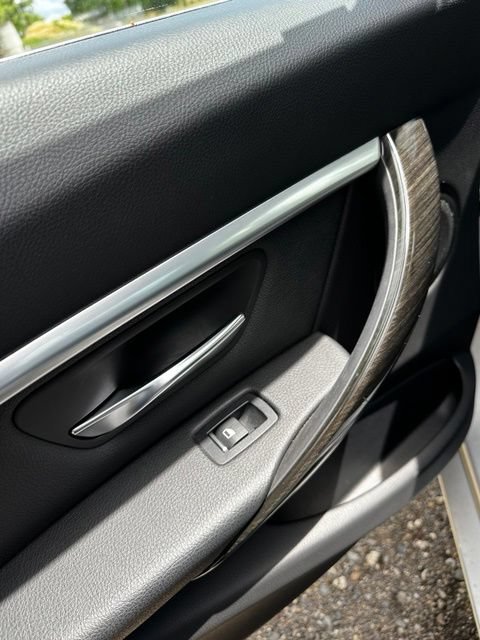 Used 2018 BMW 328d Sedan w/ Premium Package RWD image 14