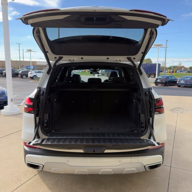 Used 2026 BMW X5 xDrive40i AWD/4WD image 13