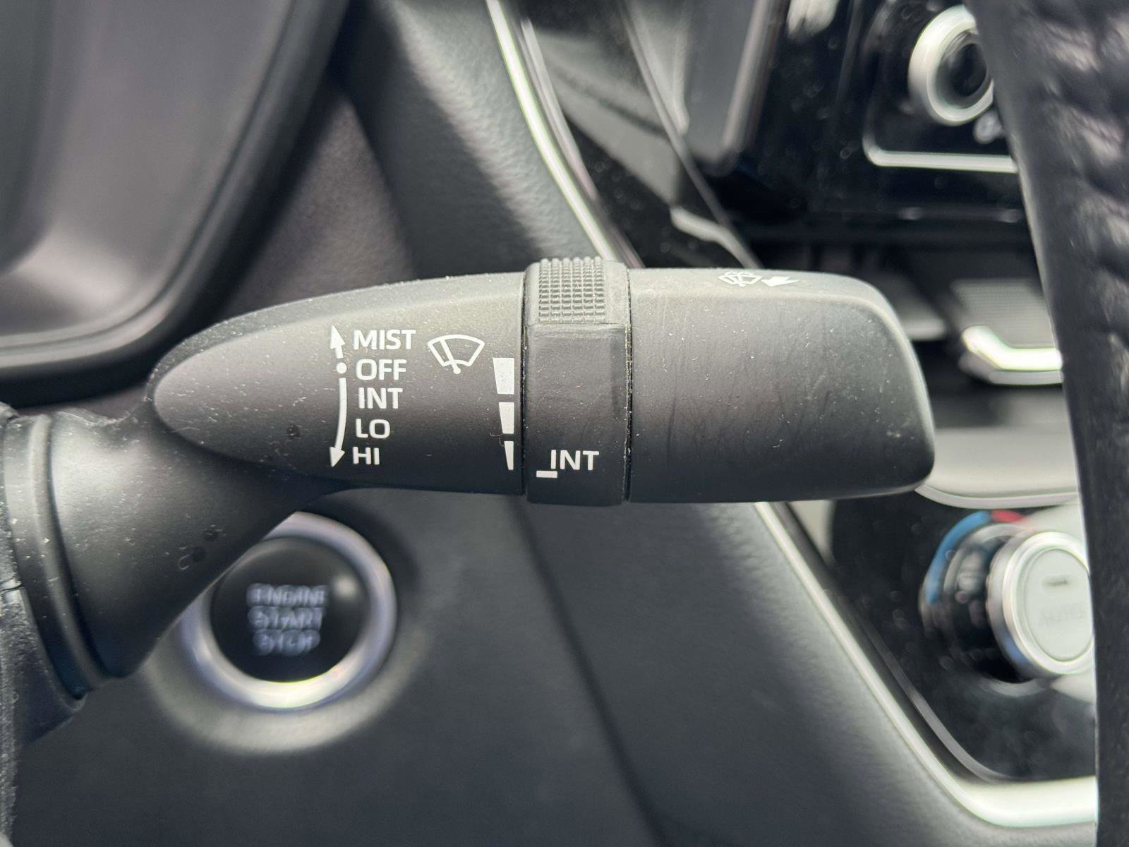 Used 2022 Toyota Corolla SE w/ SE Premium Package image 21