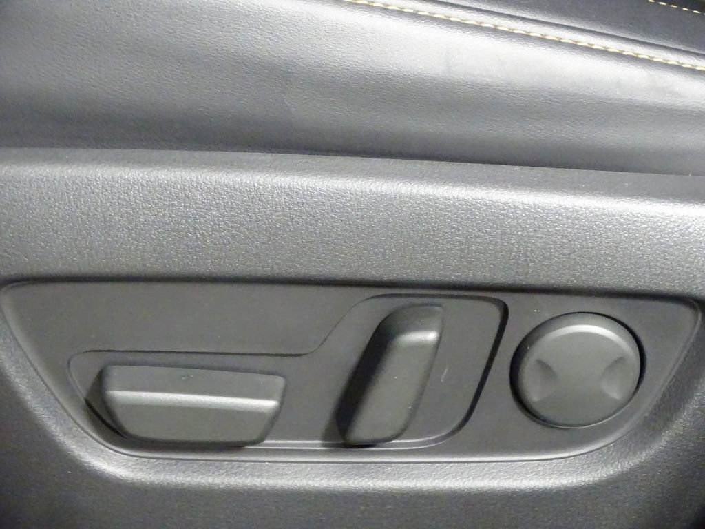 Used 2024 MAZDA CX-90 Plug-In Hybrid w/ Premium Plus image 22