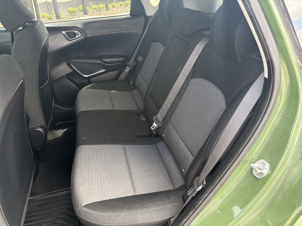 Used 2022 Kia Soul EX FWD image 16