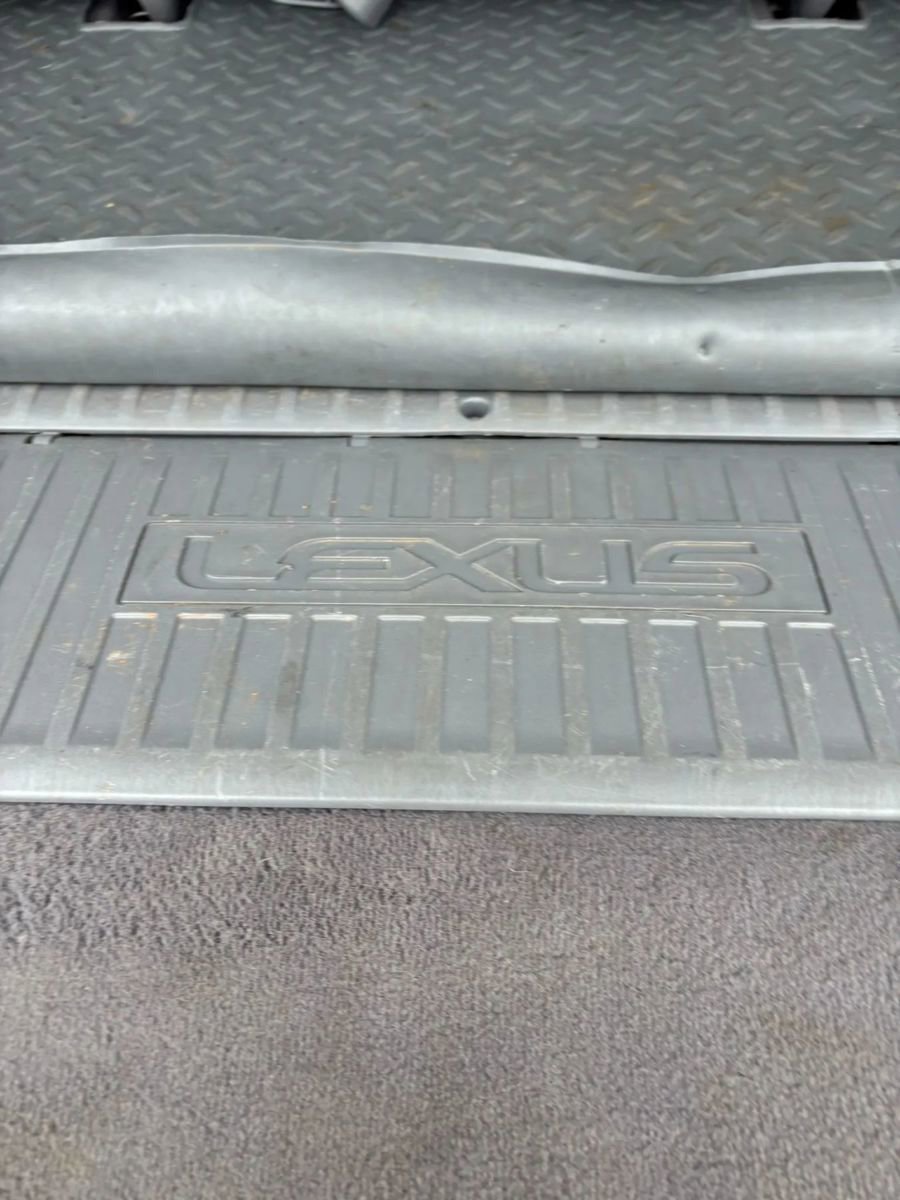 Used 2000 Lexus LX 470 4WD image 30