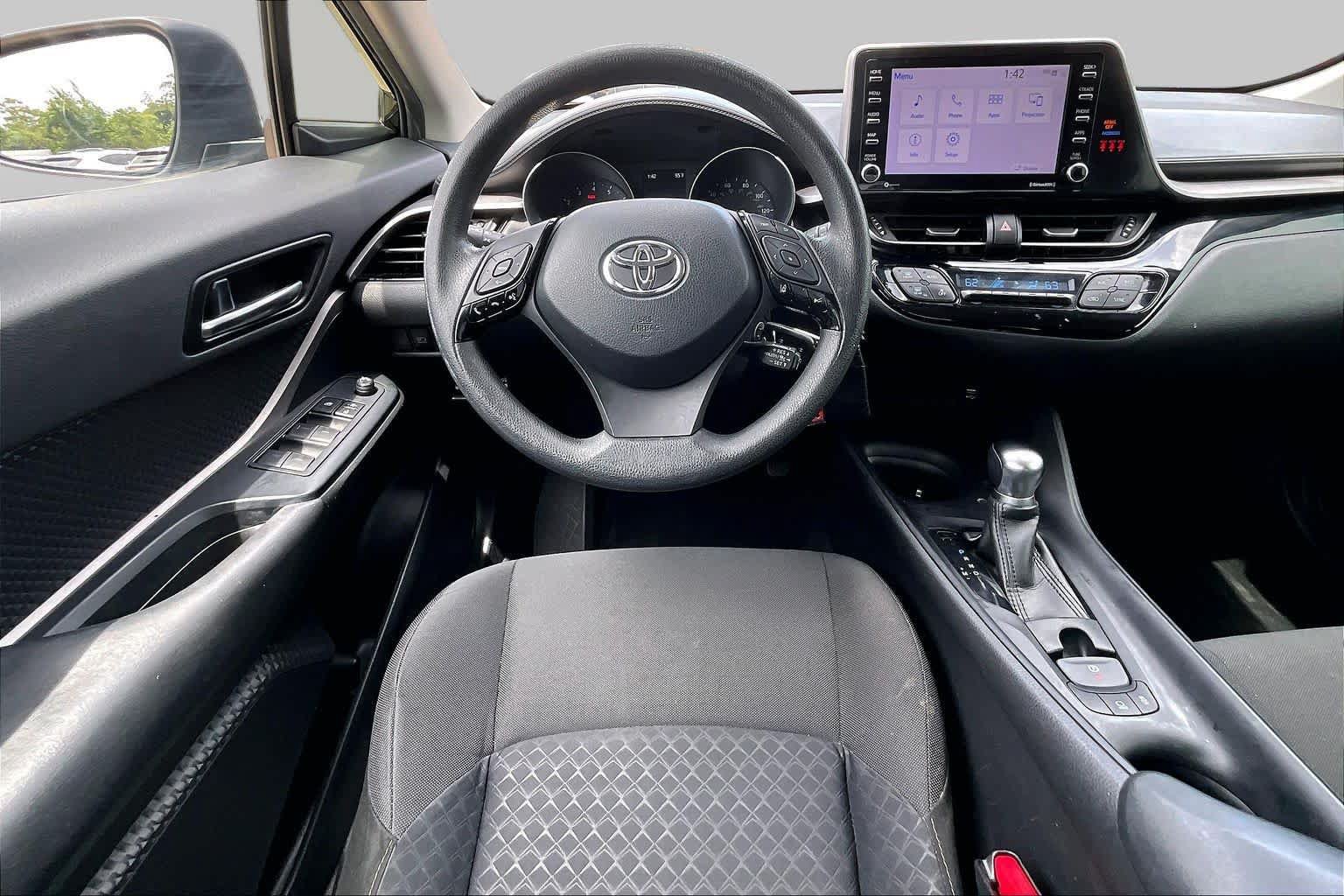 Used 2021 Toyota C-HR LE FWD image 6