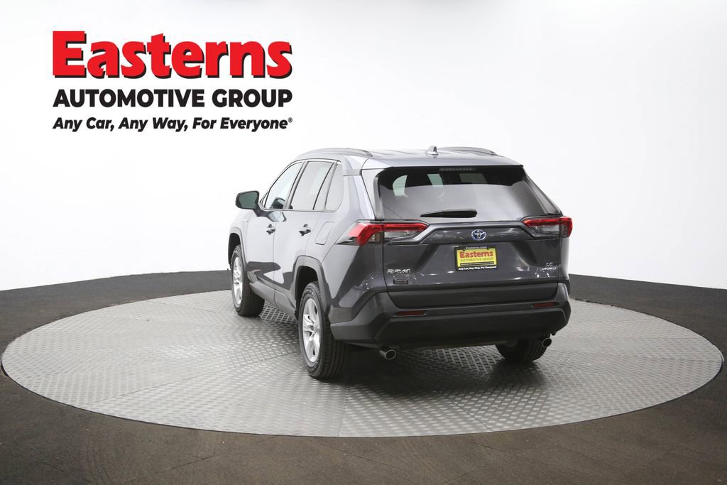 Used 2021 Toyota RAV4 LE image 65