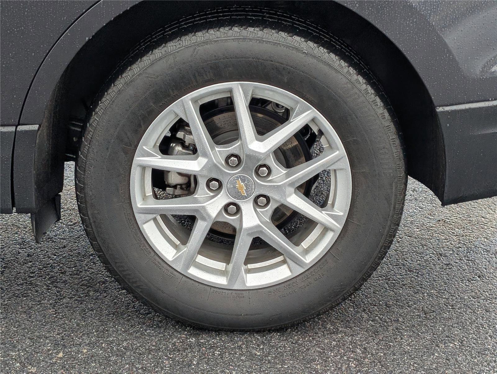 Used 2023 Chevrolet Equinox LT image 10