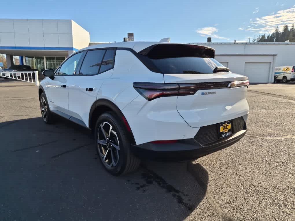 New 2026 Chevrolet Equinox EV LT image 7