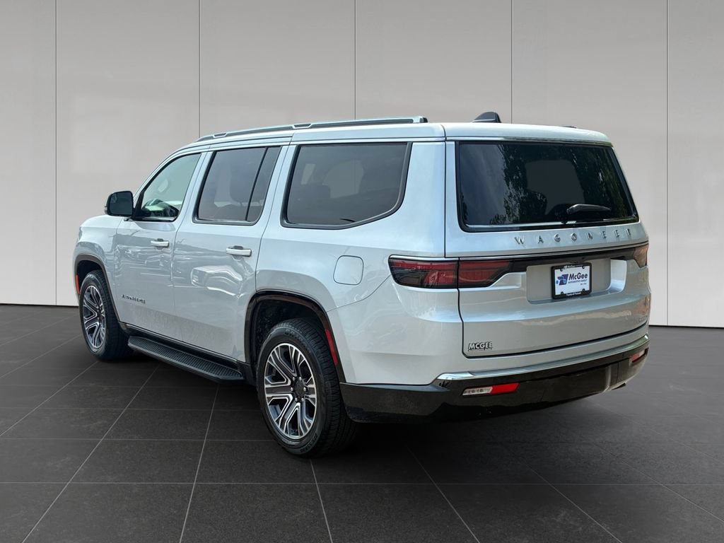 Used 2024 Jeep Wagoneer Series II w/ Flexible Seating Group AWD/4WD image 3
