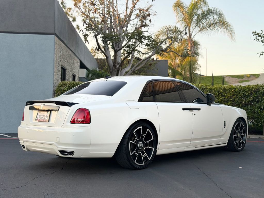 Used 2011 Rolls-Royce Ghost image 27