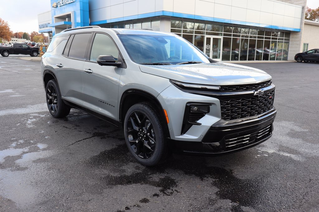 New 2026 Chevrolet Traverse RS image 2