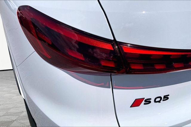 New 2026 Audi SQ5 Premium Plus AWD/4WD image 32