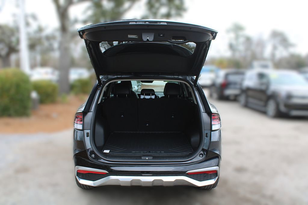 Used 2024 Kia Sportage SX image 9