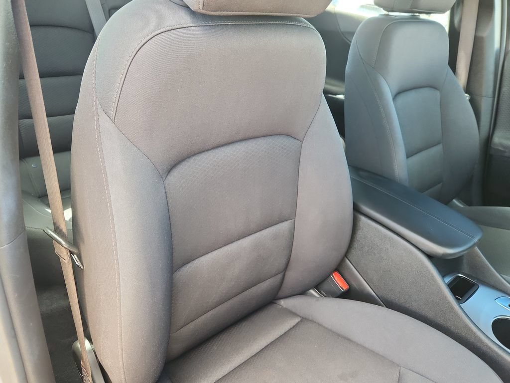 Used 2025 Chevrolet Malibu LT FWD image 16