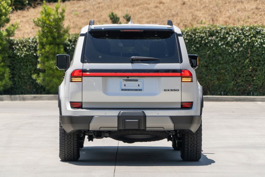 New 2026 Lexus GX 550 AWD/4WD image 9