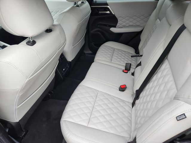 Used 2022 Mitsubishi Outlander SEL image 23
