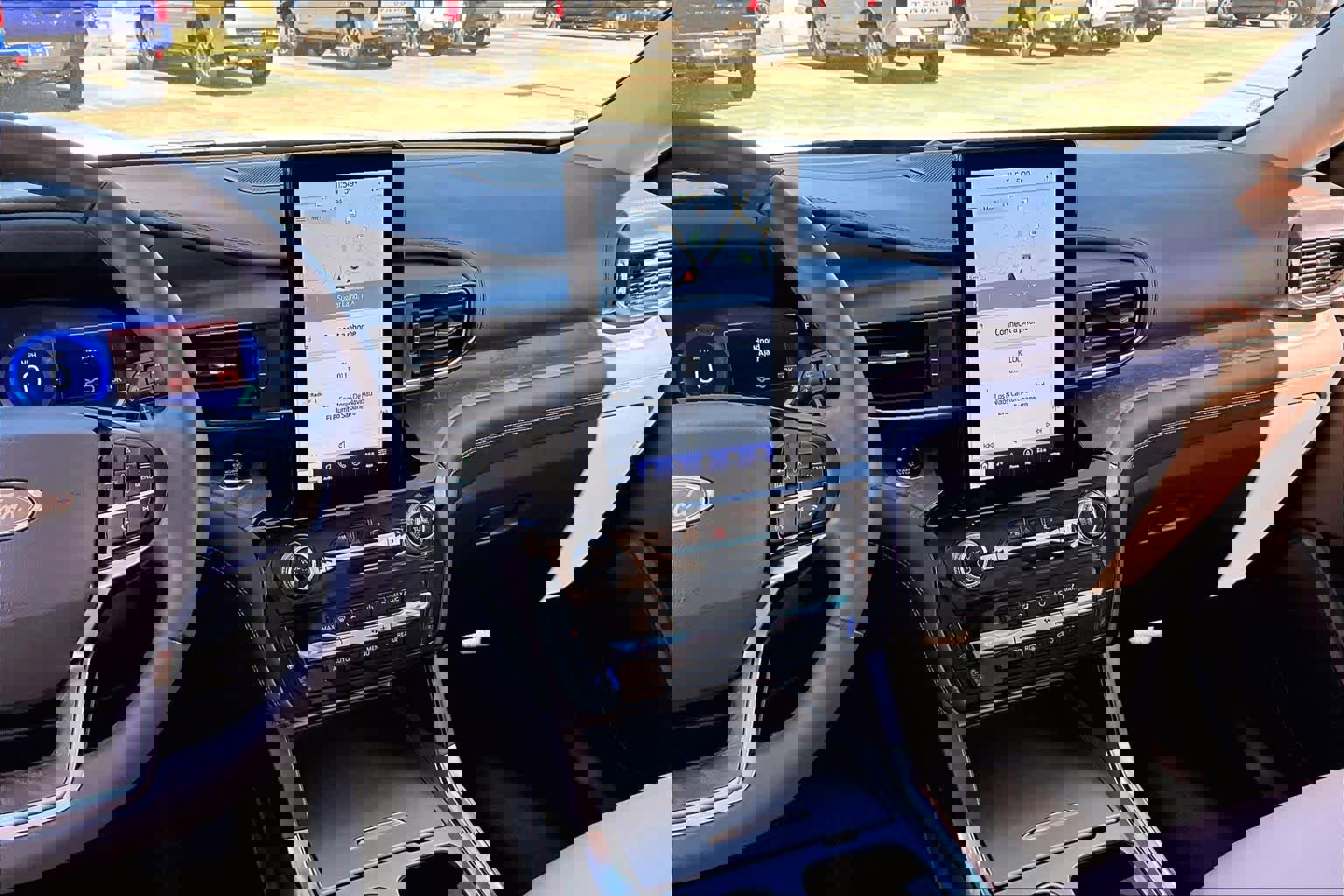 Used 2021 Ford Explorer Platinum w/ Equipment Group 601A image 6