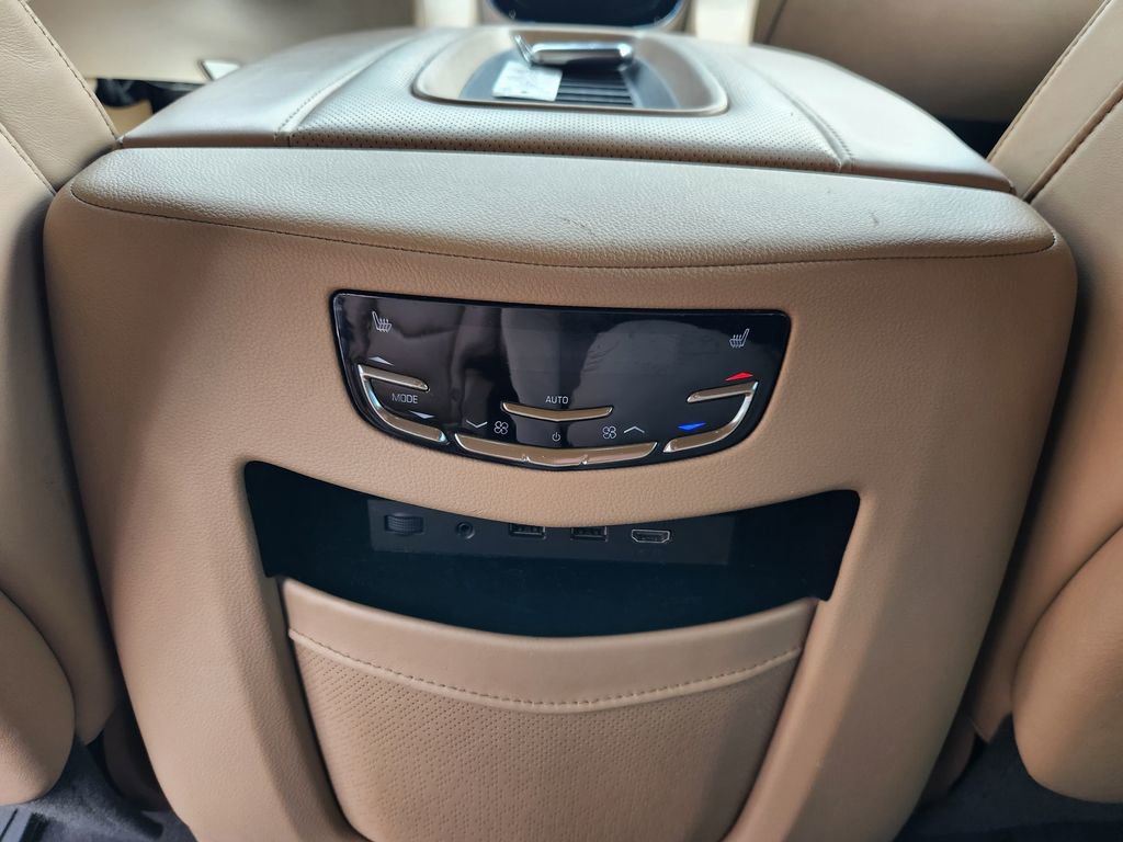 Used 2019 Cadillac Escalade ESV Platinum image 19