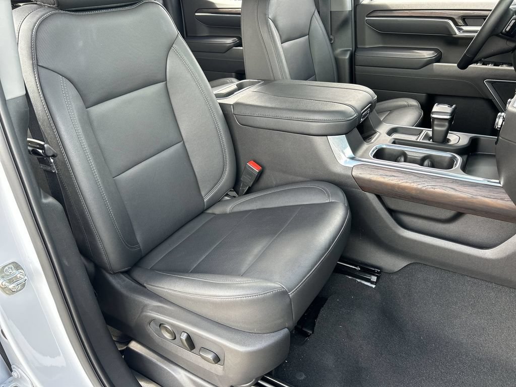 Used 2026 GMC Sierra 1500 SLT w/ SLT Premium Plus Package AWD/4WD image 27