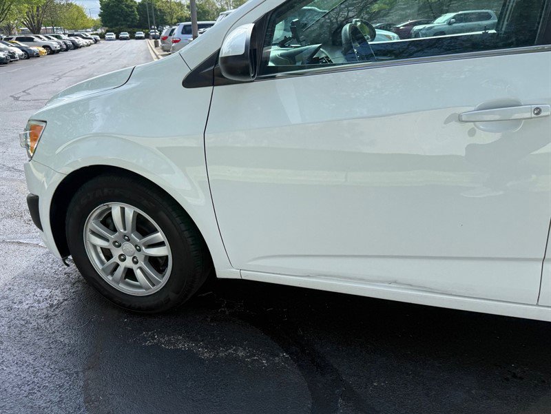 Used 2016 Chevrolet Sonic LT FWD image 26