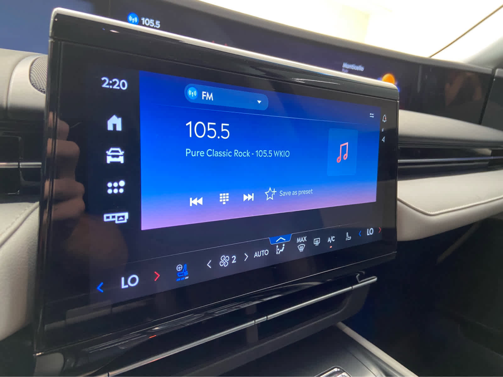 Used 2024 Lincoln Nautilus Reserve w/ Equipment Group 202A image 28