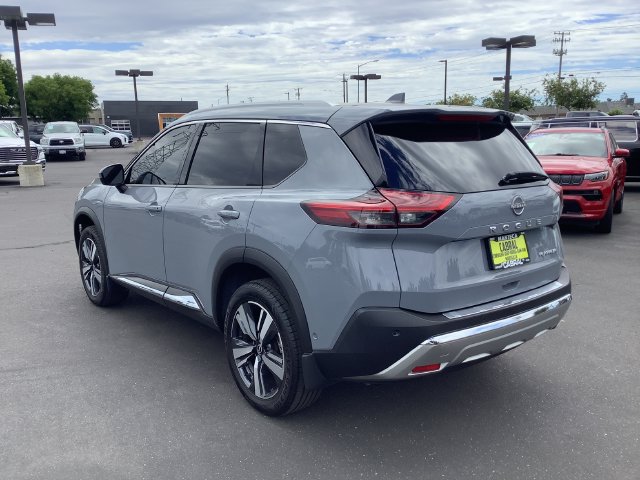 Used 2022 Nissan Rogue Platinum w/ Head-Up Display Package FWD image 22