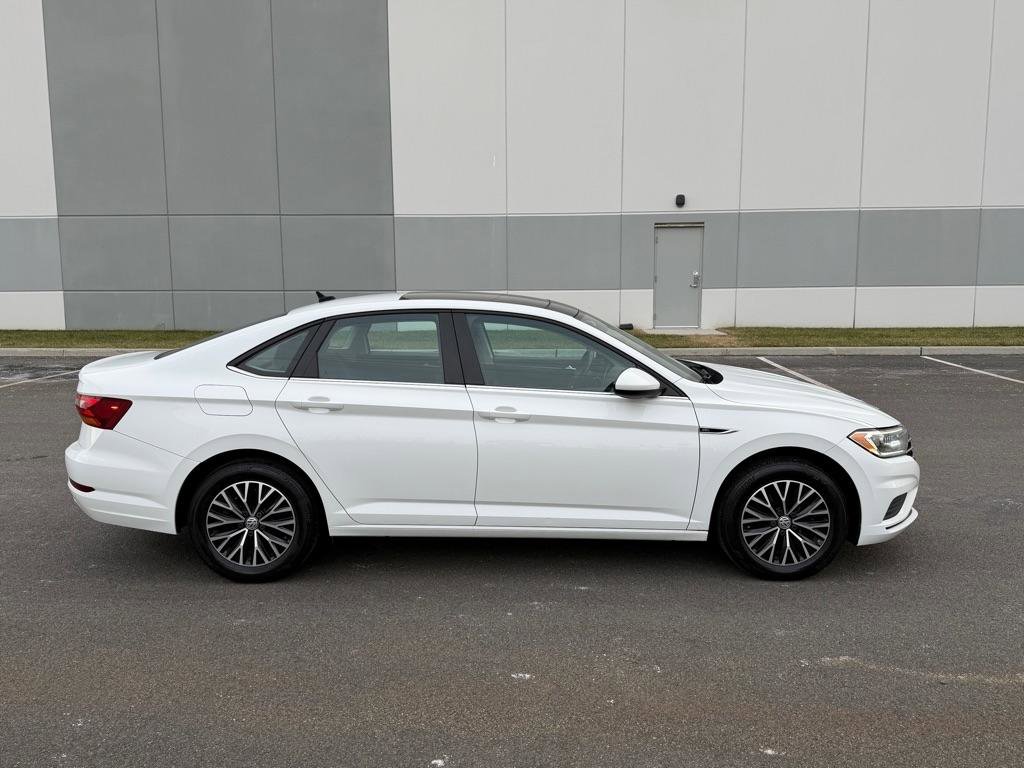 Used 2019 Volkswagen Jetta SEL image 4