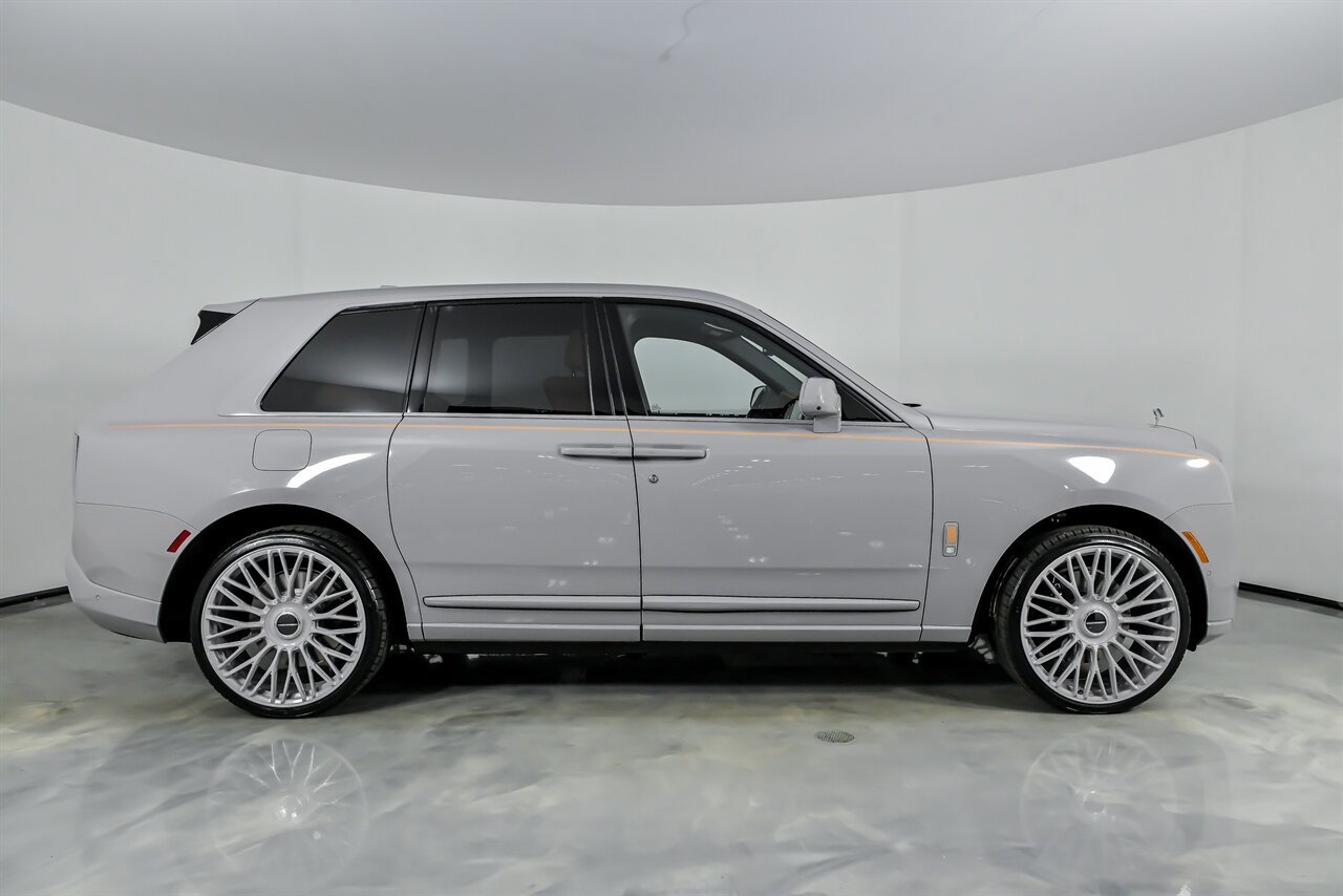 Used 2025 Rolls-Royce Cullinan image 14