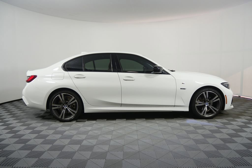 Used 2022 BMW 330e w/ M Sport Package RWD image 2
