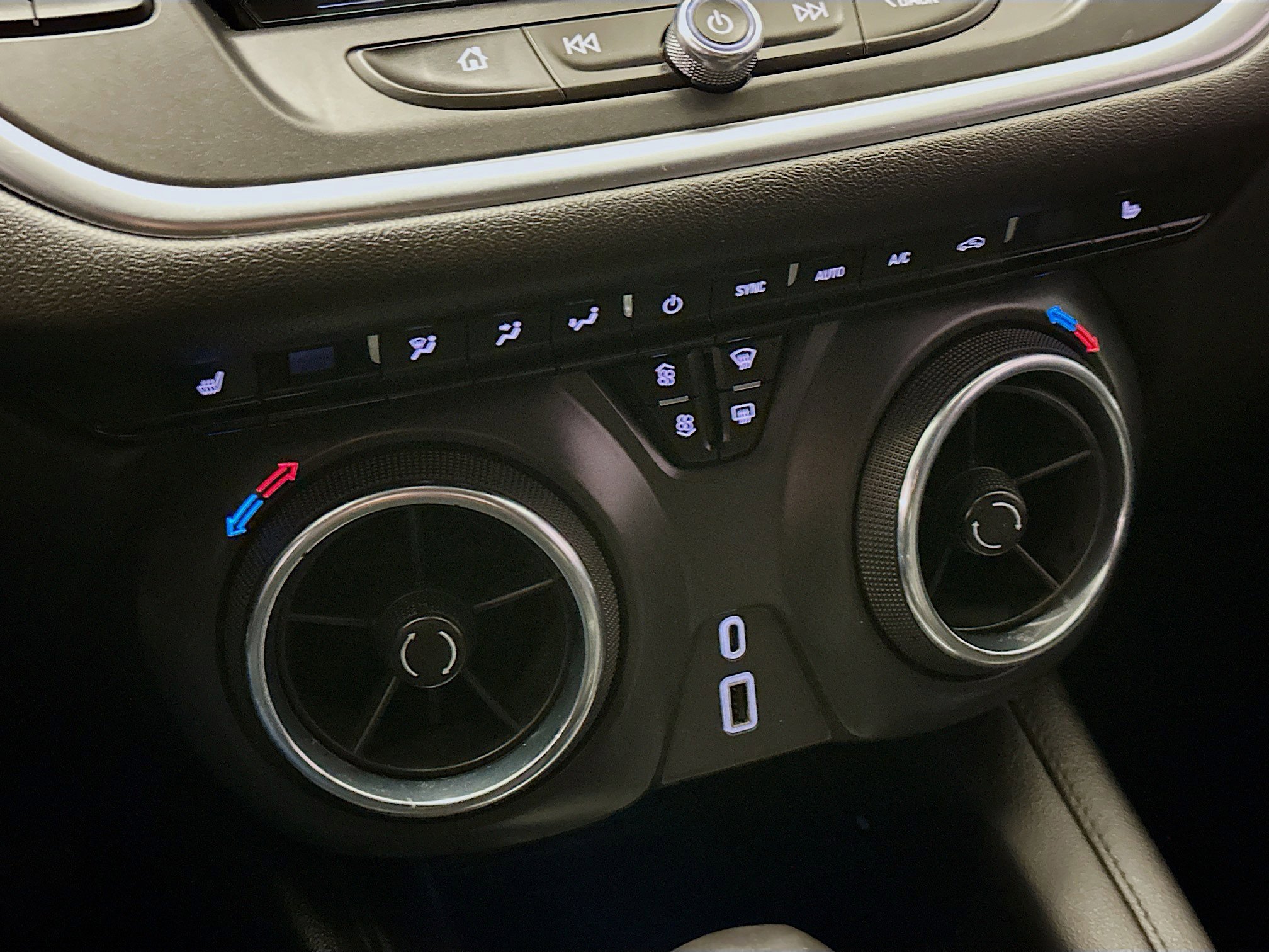 Used 2021 Chevrolet Blazer LT w/ Redline Edition image 24