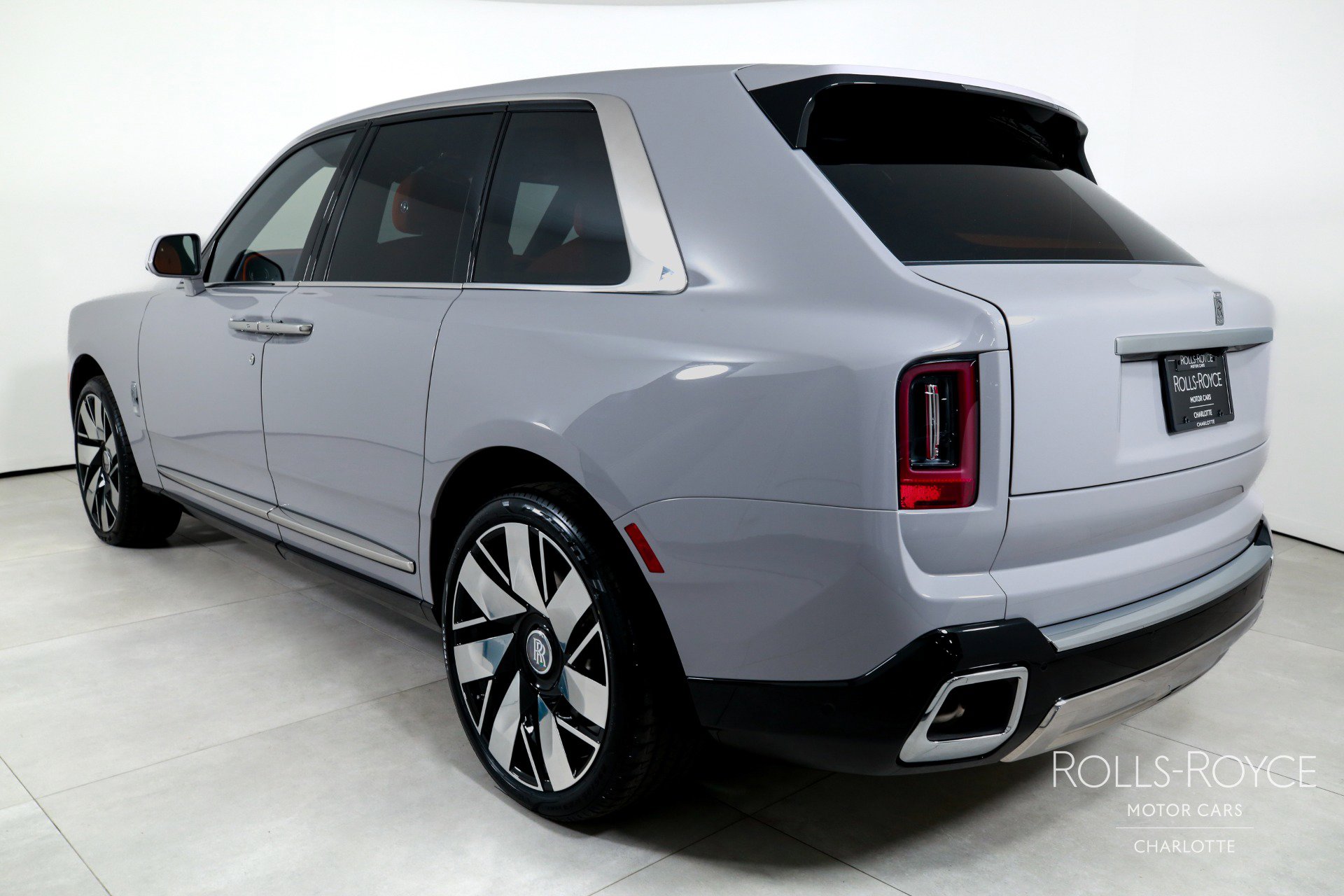 New 2026 Rolls-Royce Cullinan image 8