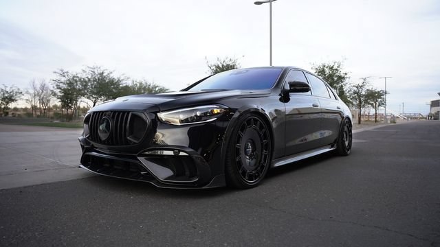 Used 2024 Mercedes-Benz S 580e 4MATIC Sedan image 2