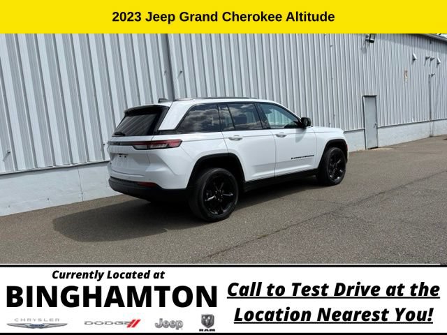 Used 2023 Jeep Grand Cherokee Altitude AWD/4WD image 5
