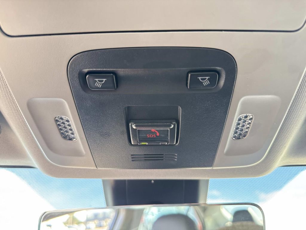 Used 2024 Toyota Camry SE image 41